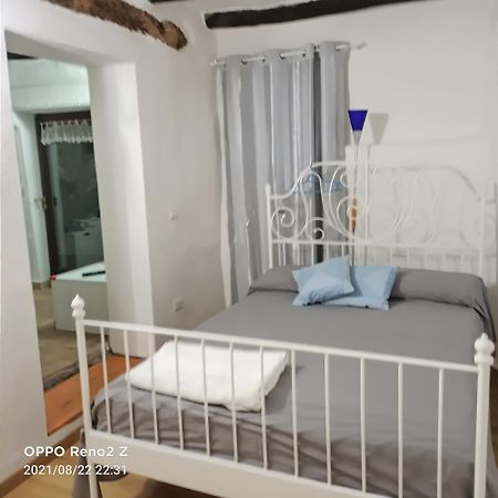 Villa Casa Nella Roccia Bomarzo Habitación foto